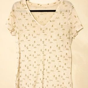 Cream & Gold Printed V-Neck Tee
